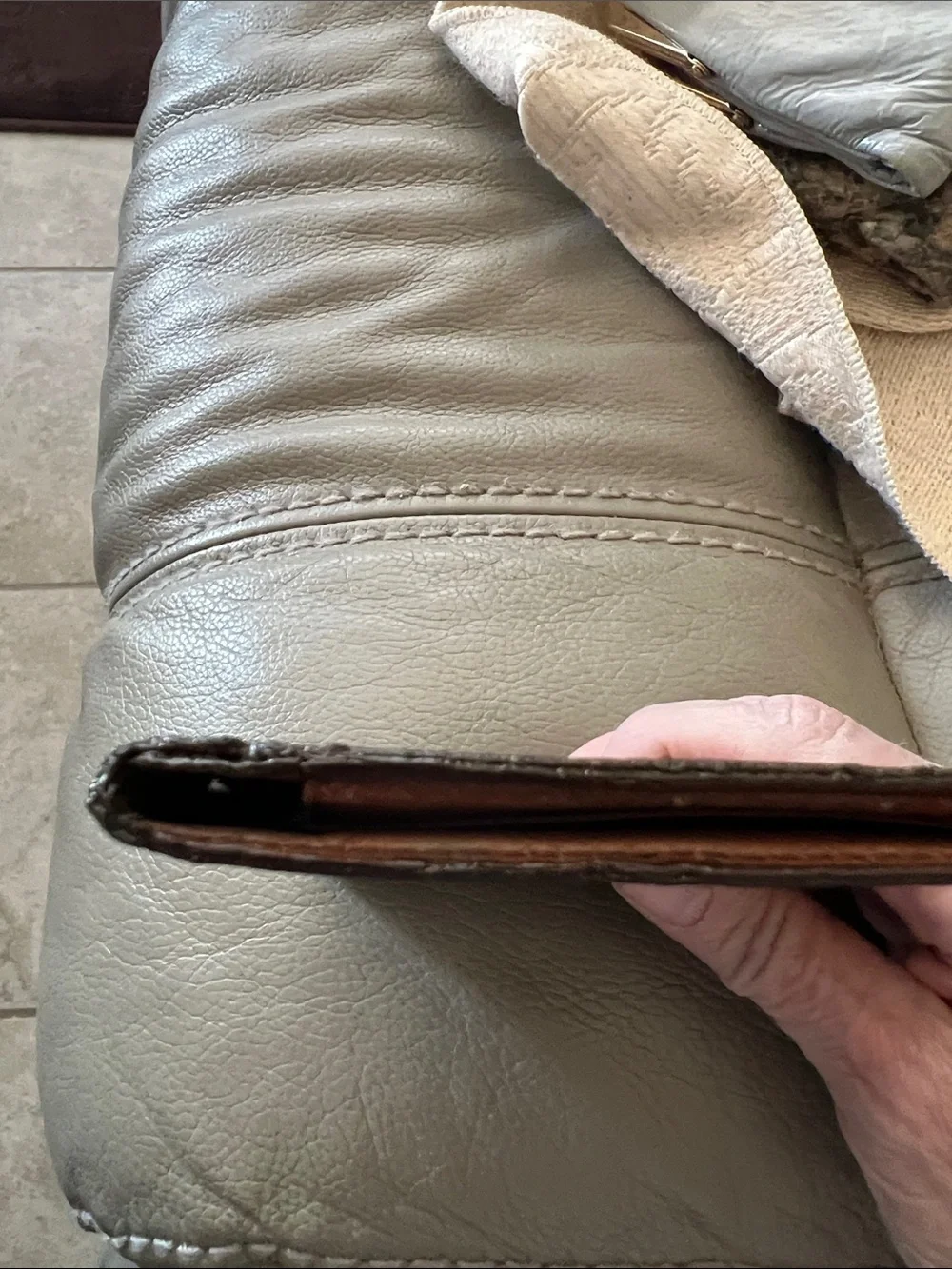 Louis Vuitton Monogram bifold wallet in Brown and Tan